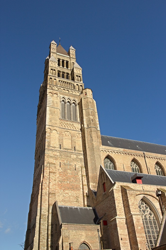 brugge belgie hdr UNESCO Werelderfgoedstad begijnhof Sint-Salvatorskathedraal Onze-Lieve-Vrouwkerk frietmuseum